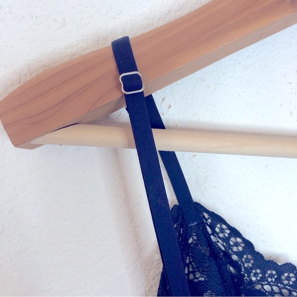 Victoria’s Secret dk blue lace romper small - Picture 3 of 6